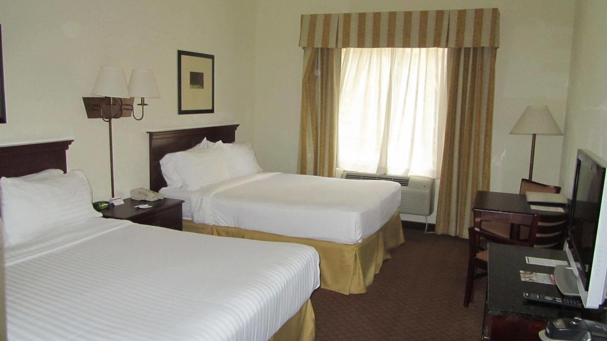 Holiday Inn Express Hotel And Suites Weslaco By Ihg Exterior photo
