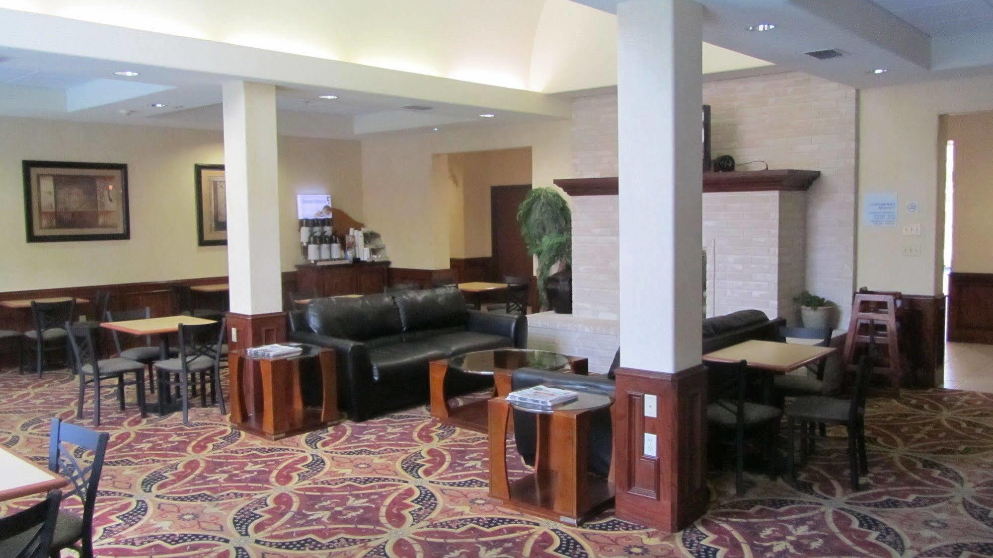 Holiday Inn Express Hotel And Suites Weslaco By Ihg Exterior photo