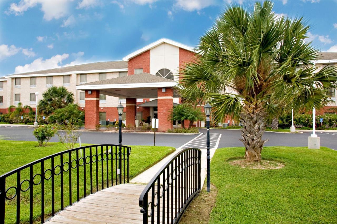 Holiday Inn Express Hotel And Suites Weslaco By Ihg Exterior photo